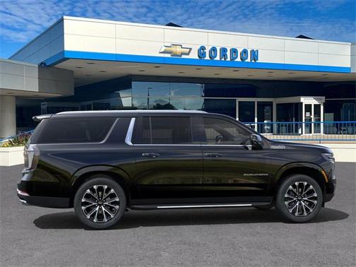 2025 Chevrolet Suburban 4WD High Country