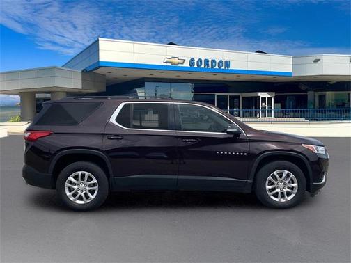 2021 Chevrolet Traverse LT Cloth