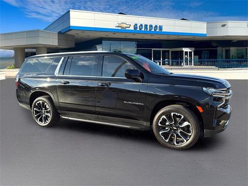 2023 Chevrolet Suburban LS