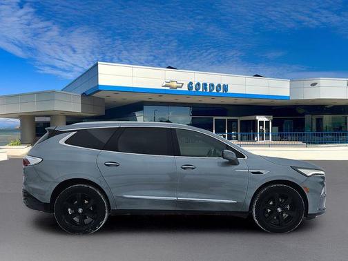 2023 Buick Enclave Essence AWD