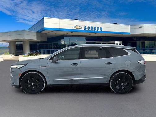 2023 Buick Enclave Essence AWD