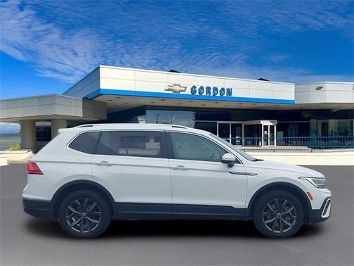 2022 Volkswagen Tiguan 2.0T SE 4MOTION