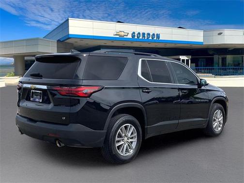 2022 Chevrolet Traverse LT Cloth