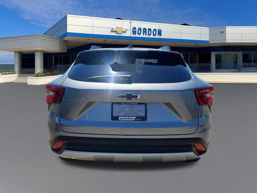 Gray 2024 Chevrolet Trax LT