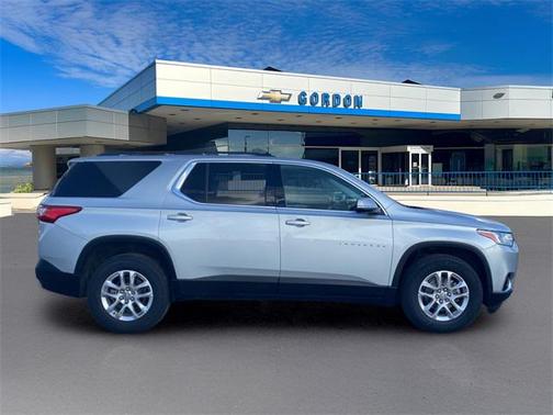 2020 Chevrolet Traverse LT Cloth