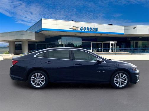 2017 Chevrolet Malibu 1LT