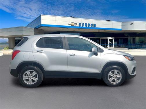 2022 Chevrolet Trax LS
