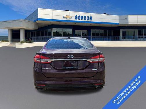 Red 2018 Ford Fusion SE