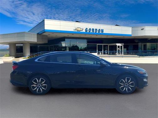 2022 Chevrolet Malibu FWD RS