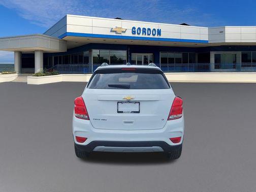 White 2019 Chevrolet Trax LT