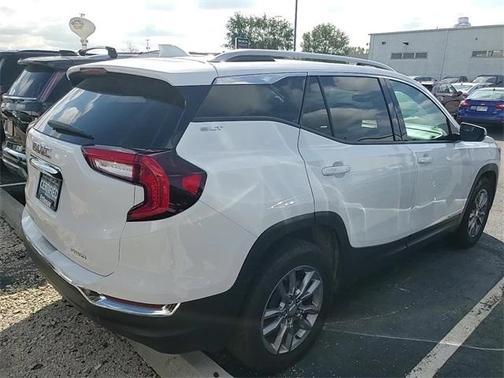 2024 GMC Terrain SLT