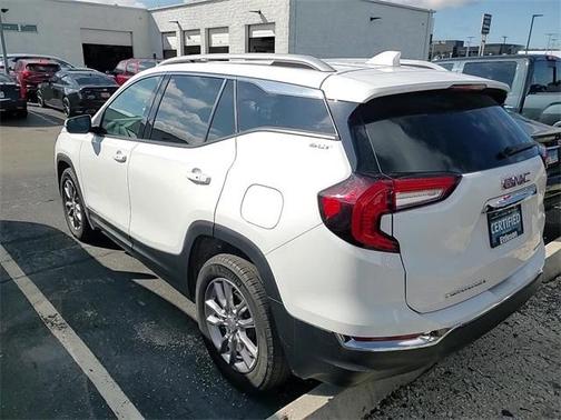 2024 GMC Terrain SLT