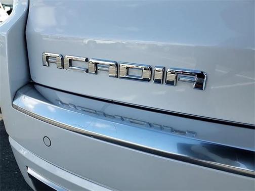 2016 GMC Acadia Denali