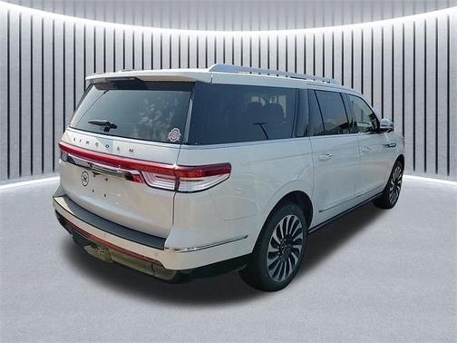 2022 Lincoln Navigator L Black Label