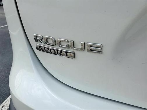 2017 Nissan Rogue Sport SL