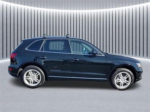 2016 Audi Q5 2.0T Premium Plus
