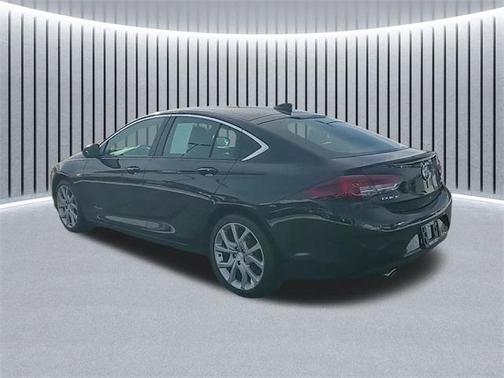 2019 Buick Regal Sportback Avenir