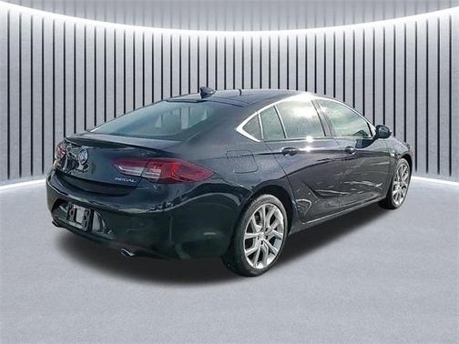 2019 Buick Regal Sportback Avenir