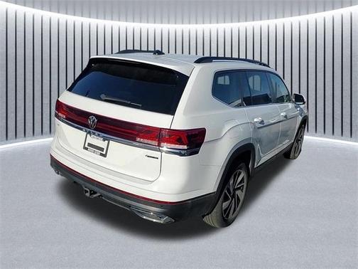 2024 Volkswagen Atlas 2.0T SE