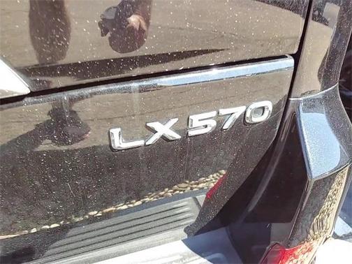 2021 Lexus LX 570 Three-Row