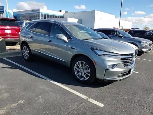 2023 Buick Enclave Essence