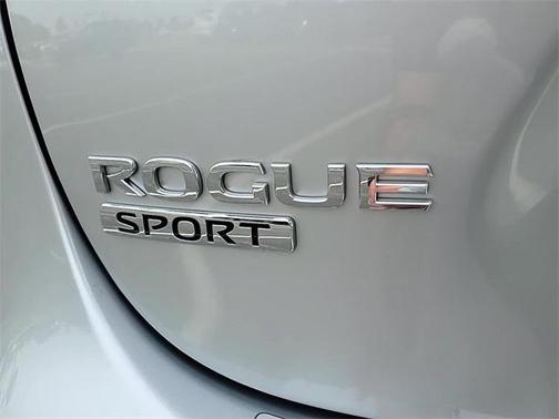 2017 Nissan Rogue Sport SV