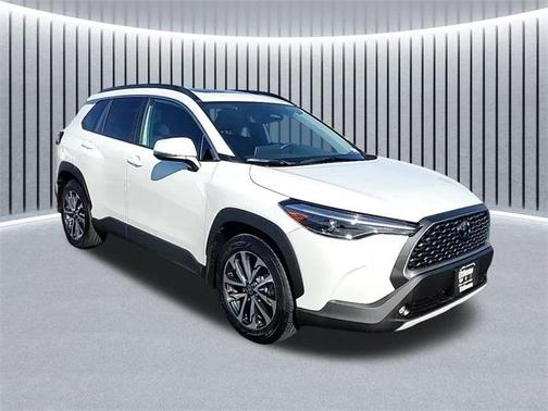2024 Toyota Corolla Cross XLE