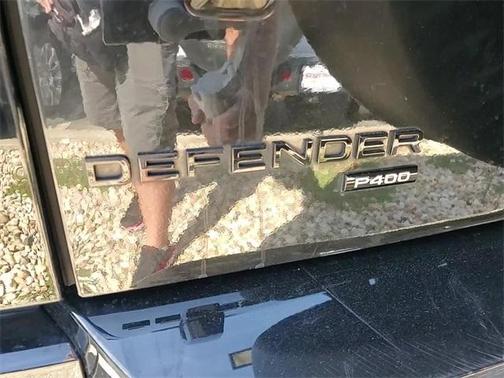 2023 Land Rover Defender X-Dynamic SE