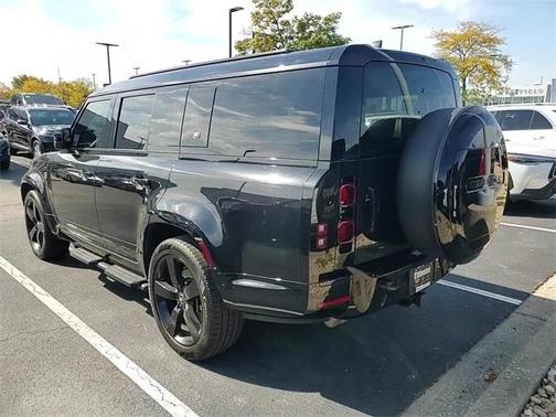 2023 Land Rover Defender X-Dynamic SE
