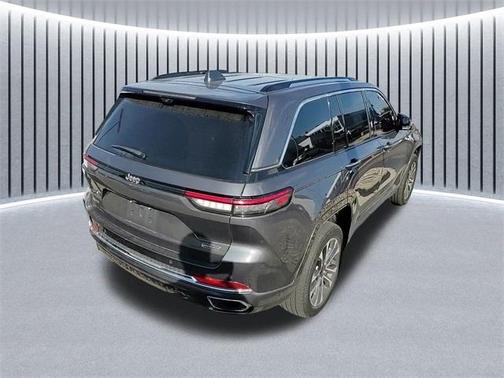 2022 Jeep Grand Cherokee Overland
