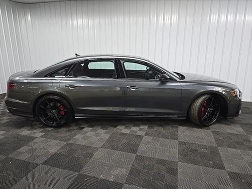 2024 Audi S8 TFSI quattro Tiptronic