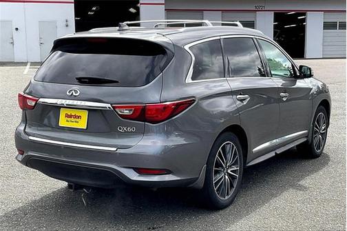 2017 INFINITI QX60 Base