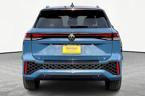 2025 Volkswagen Tiguan 2.0T SE R-Line Black 4MOTION