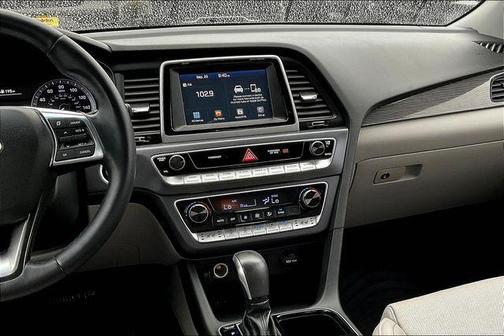 2018 Hyundai SONATA Limited