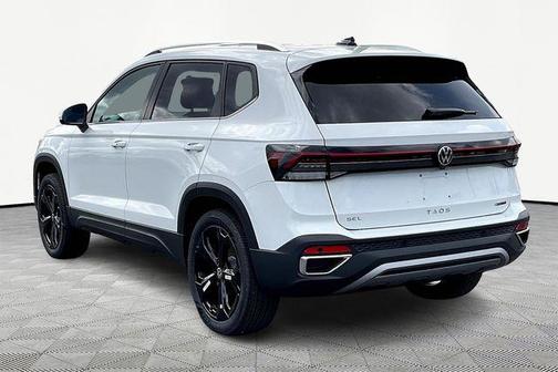 2025 Volkswagen Taos 1.5T SEL