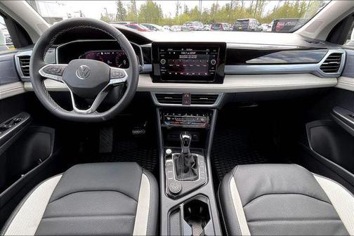 2025 Volkswagen Taos 1.5T SEL
