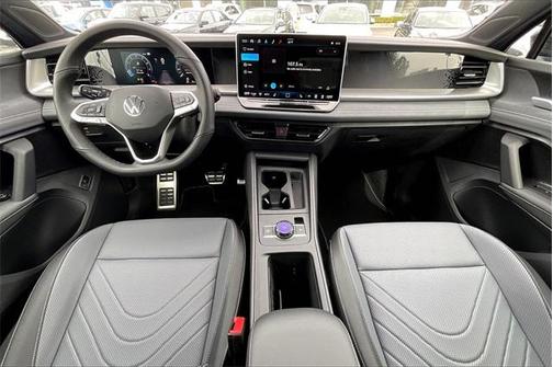 2025 Volkswagen Tiguan 2.0T SE R-Line Black 4MOTION