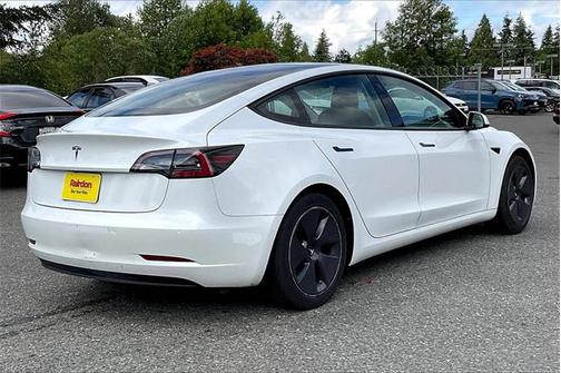 2021 Tesla Model 3 Standard Range Plus