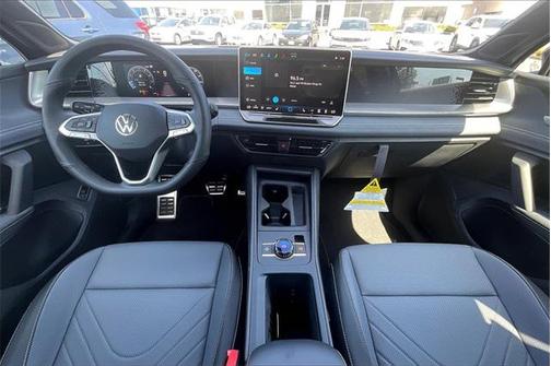 2025 Volkswagen Tiguan 2.0T SE R-Line Black 4MOTION