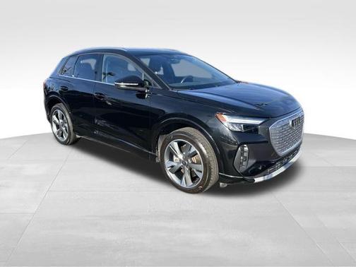 2022 Audi e-tron Premium