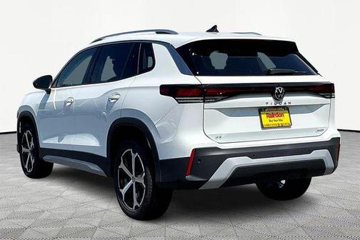 2025 Volkswagen Tiguan 2.0T SE 4MOTION
