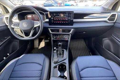 2025 Volkswagen Taos 1.5T SEL
