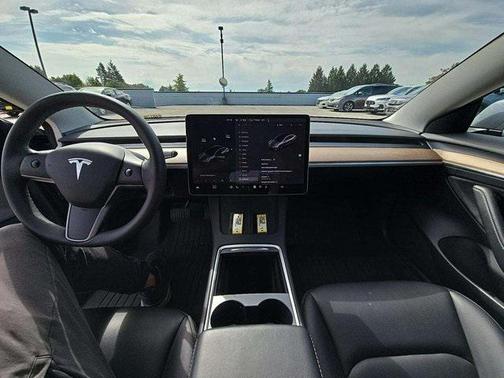 2023 Tesla Model 3 Standard Range