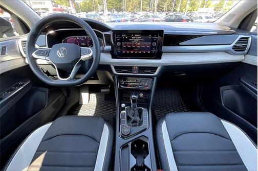 2025 Volkswagen Taos 1.5T SEL