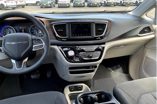 2018 Chrysler Pacifica Touring Plus