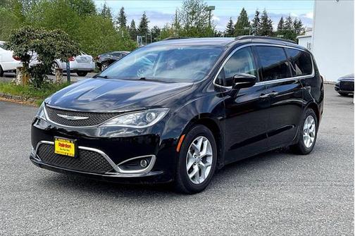 2018 Chrysler Pacifica Touring Plus