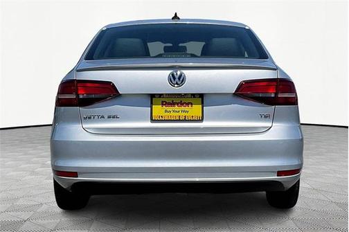 2016 Volkswagen Jetta 1.8T SEL