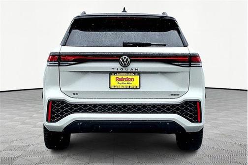 2025 Volkswagen Tiguan 2.0T SE R-Line Black 4MOTION