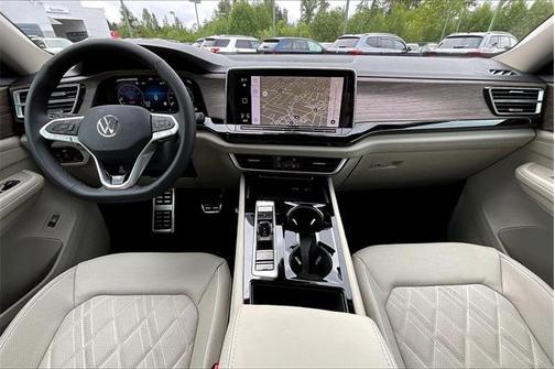 2025 Volkswagen Atlas 2.0T SEL Premium R-Line 4MOTION