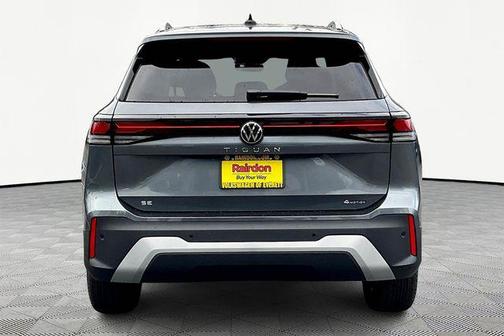 2025 Volkswagen Tiguan 2.0T SE 4MOTION
